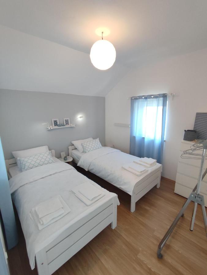 Apartment Podine,